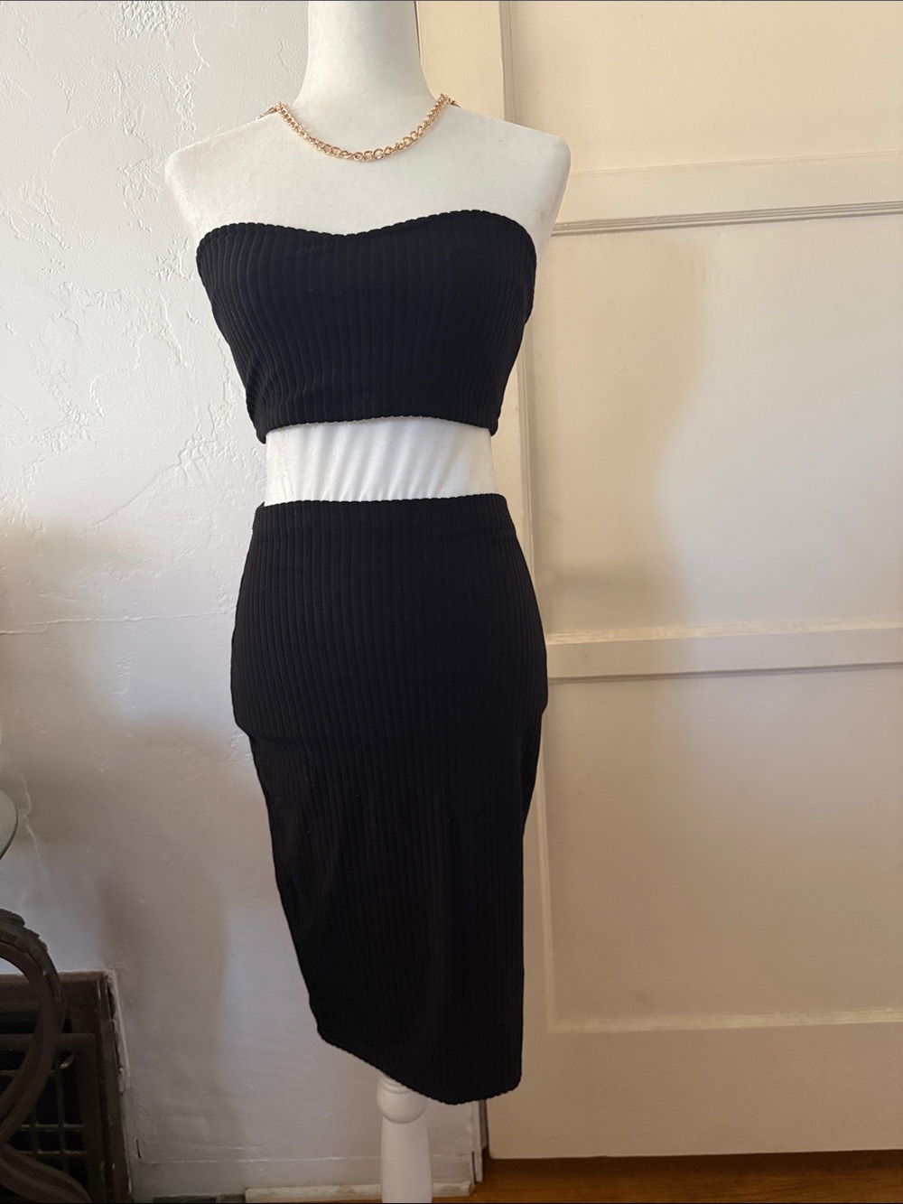 Forever 21 Black Ribbed Two-Piece Midi Skirt Set